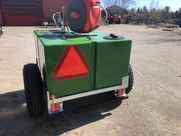 - - - VANDVOGN MED EL-PUMPE