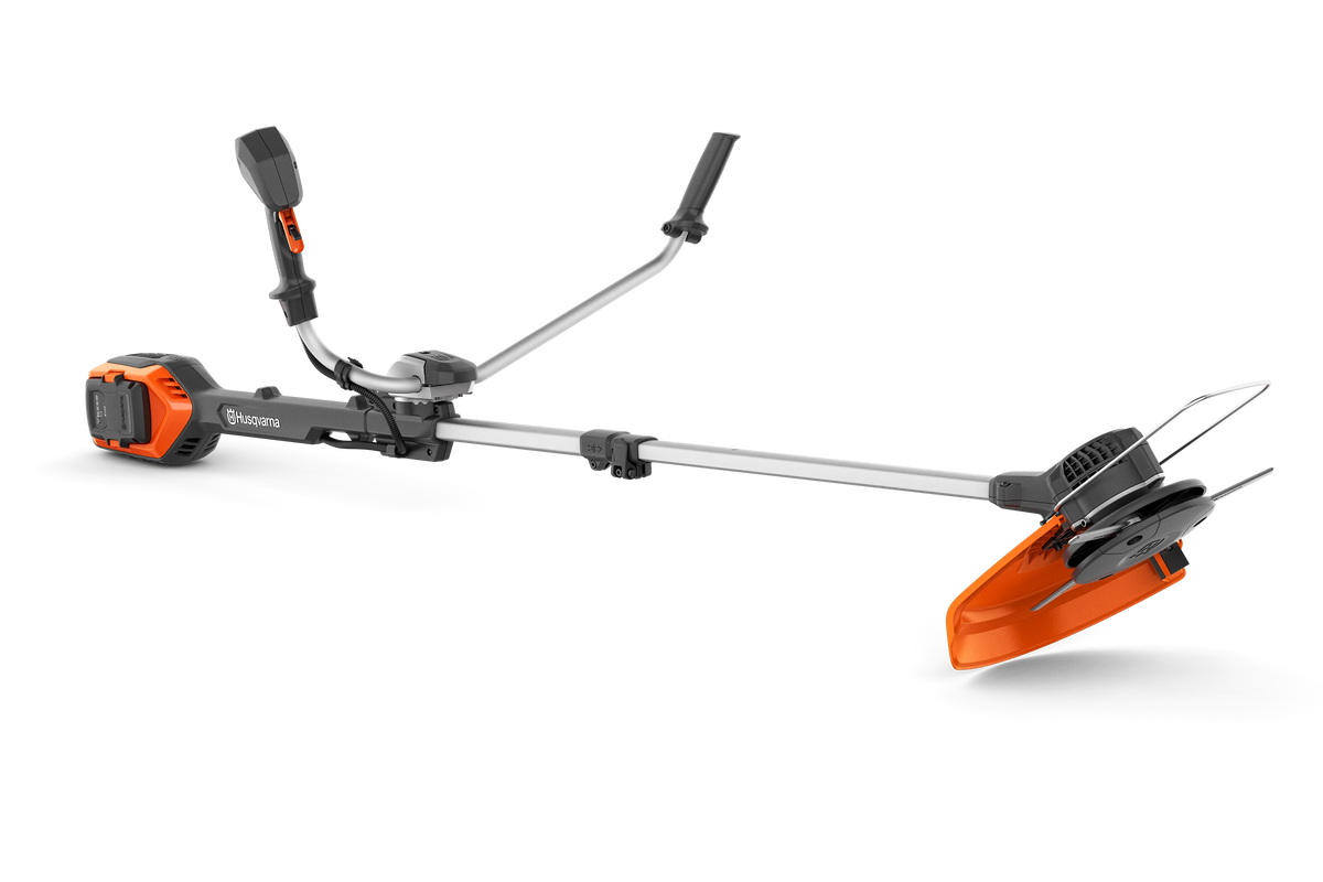 Husqvarna 220iR Trimmer m/ 40-B140 og 40-C80