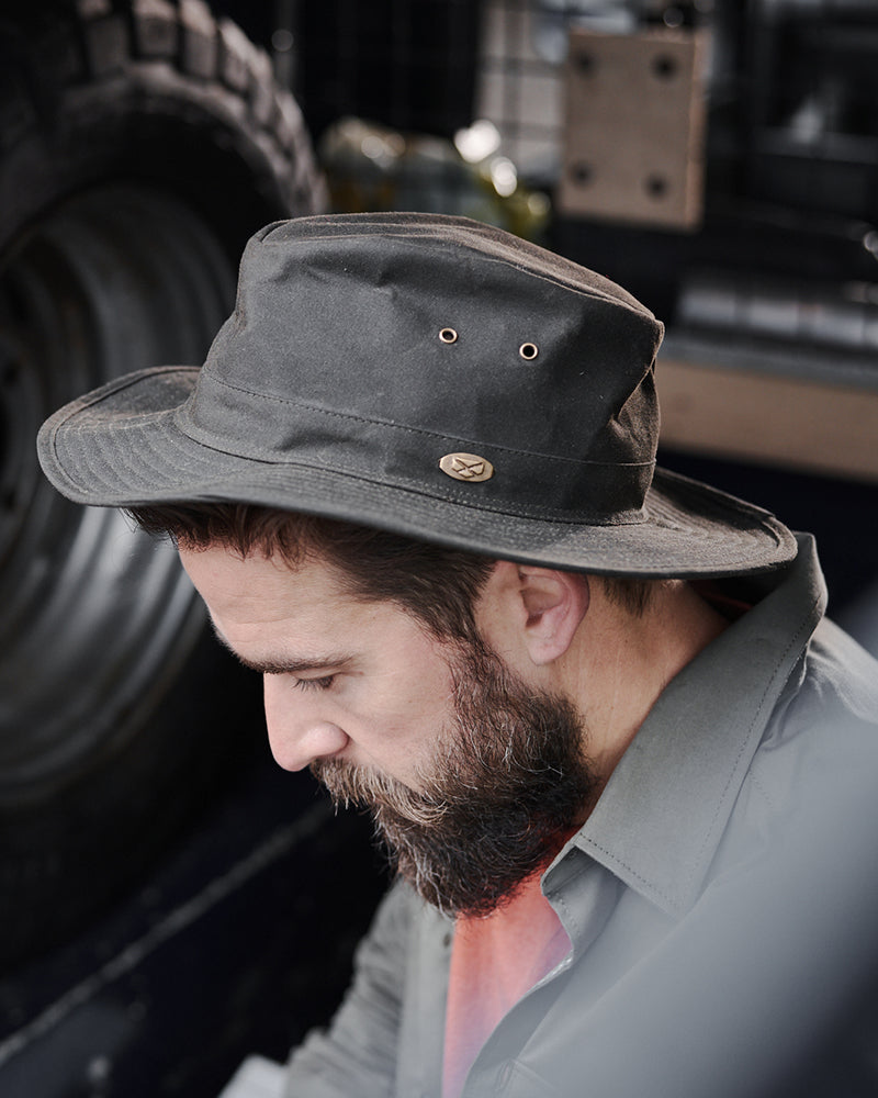 Caledonia Waxed Hat