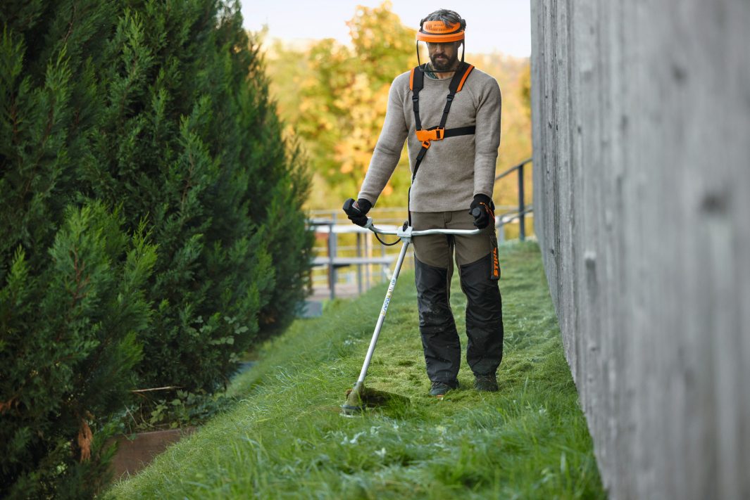 Stihl FSA 120 Trimmer